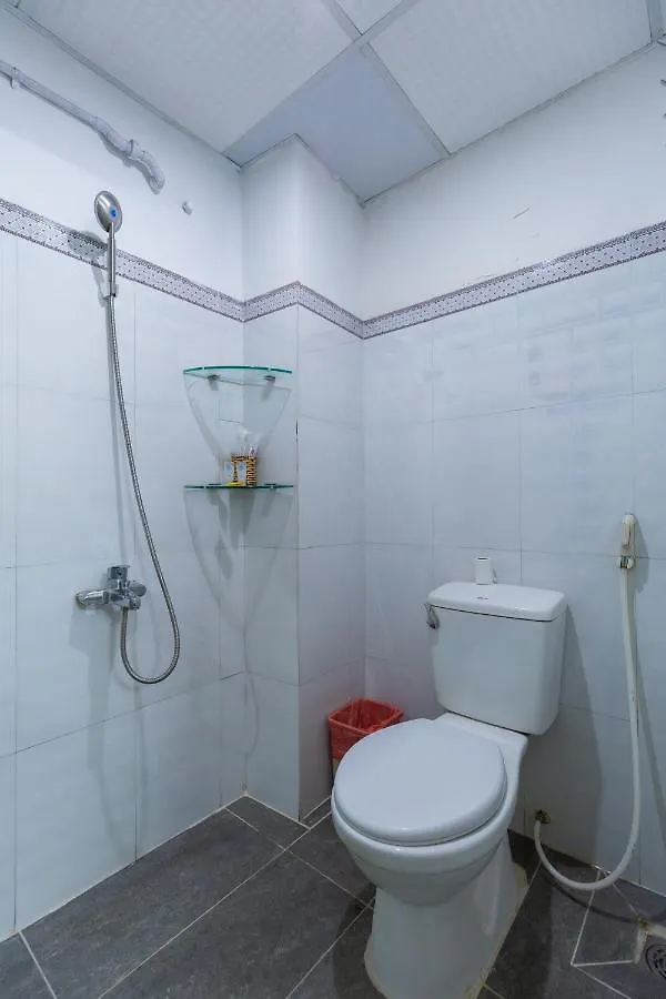 Khach San Thai Binh Nha Trang 2*,