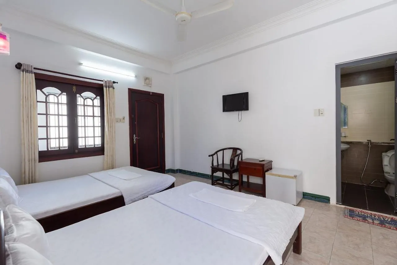 Khach San Thai Binh Nha Trang 2*,